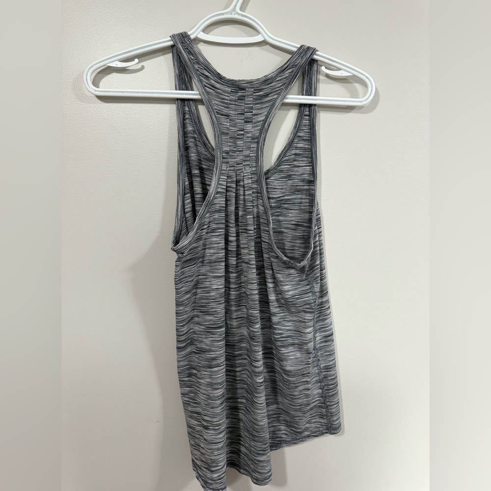 💙 Lululemon Athletica Black and White Women's Tank Top - Picture 4 of 5
